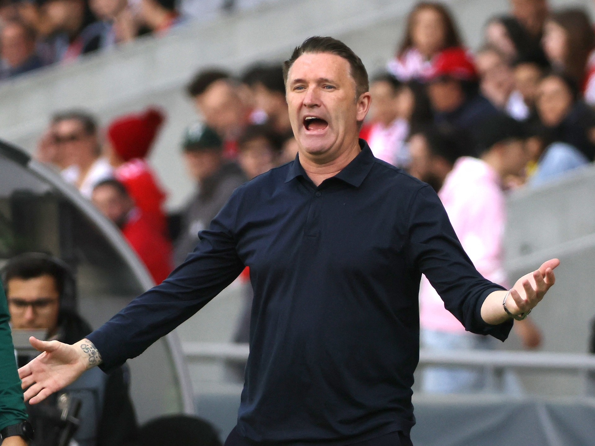 Celtic fans express opposition to Roy Keane as potential new manager