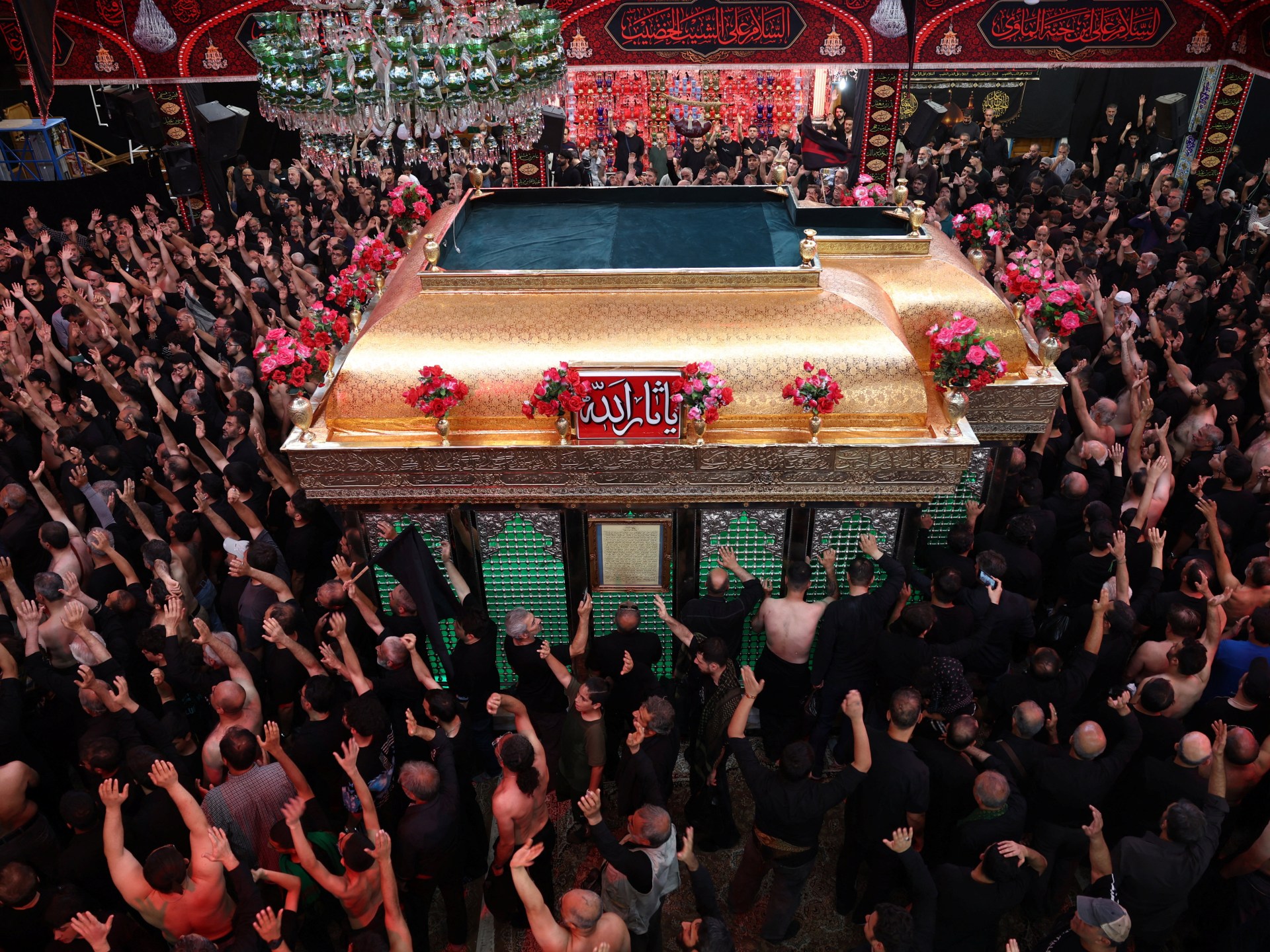 Irans Ashura ceremonies combine religious tradition with national unity