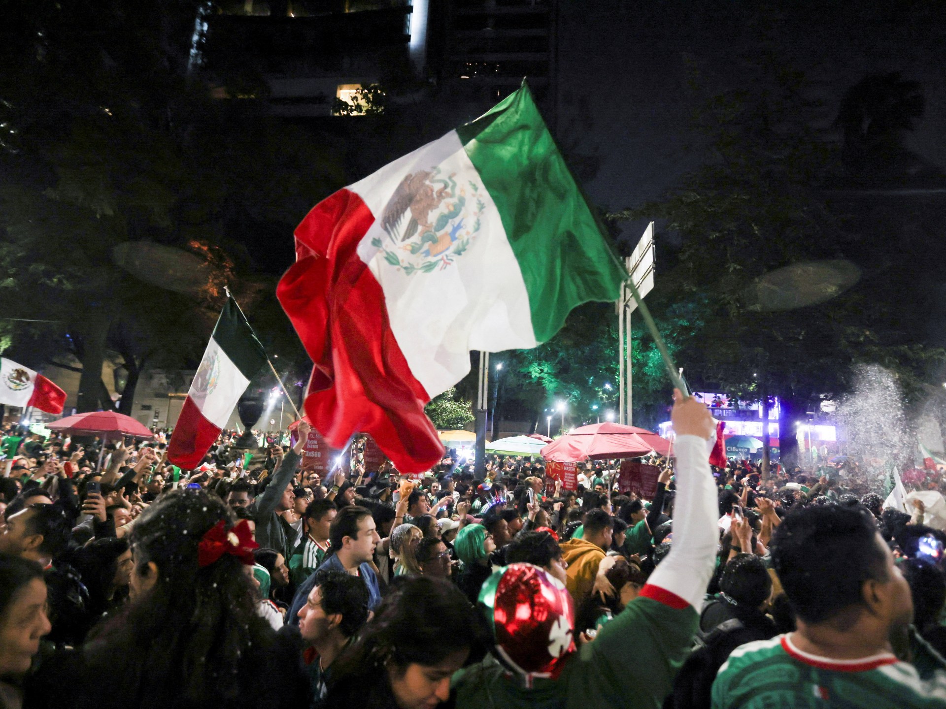 Mexico City considers new regulations for public drinking during events