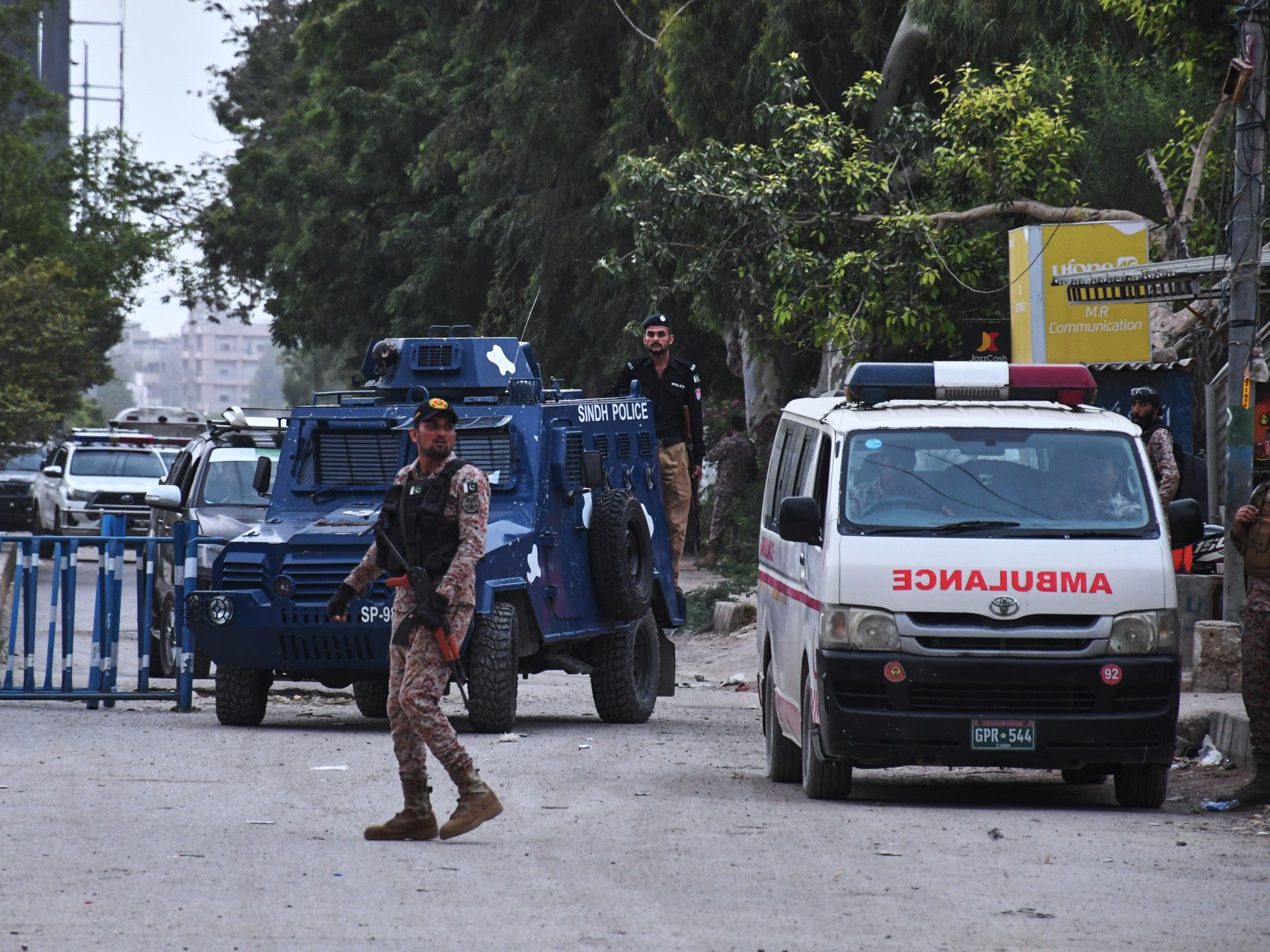 Pakistan reports killing 29 militants near Afghan border