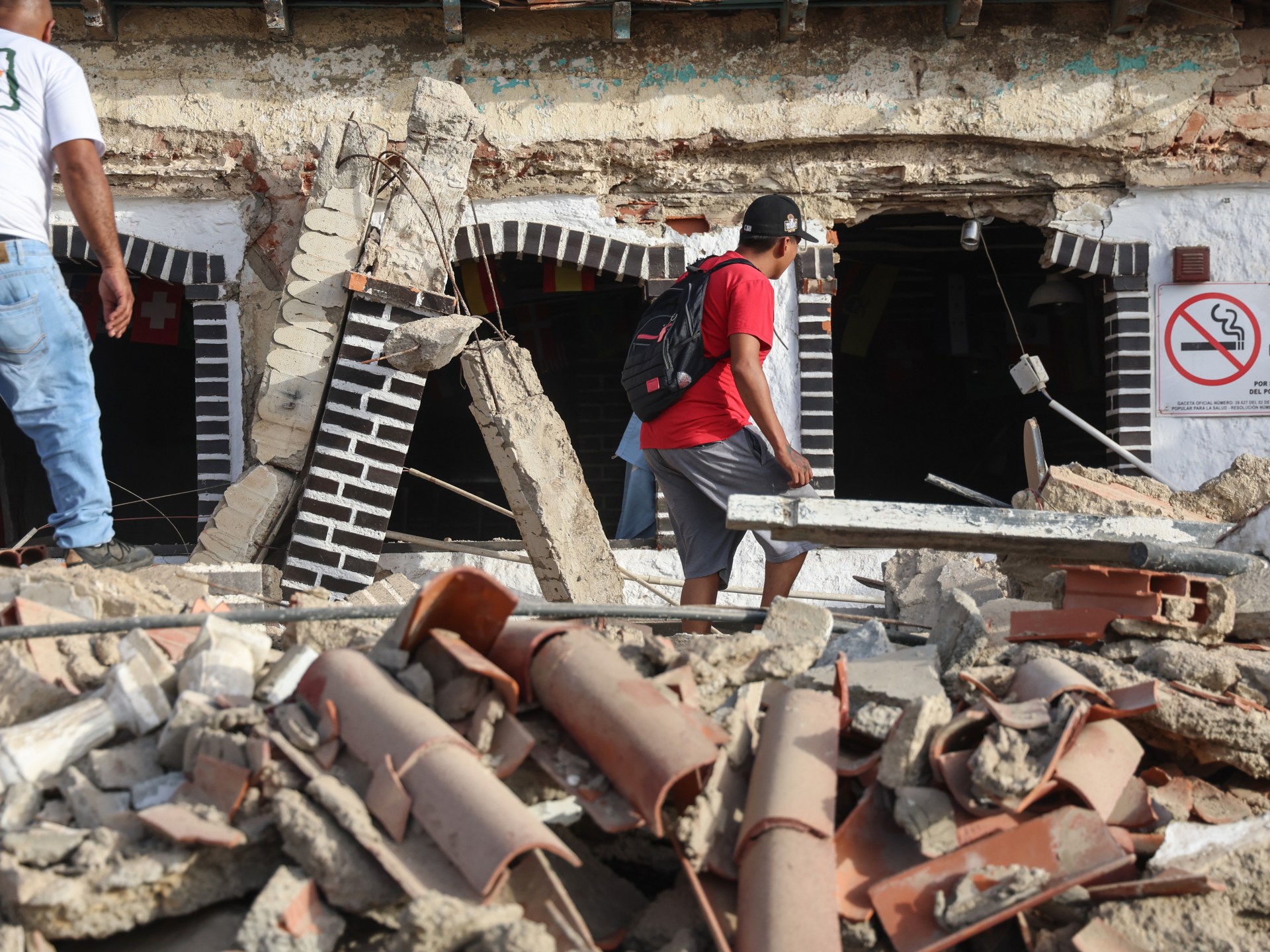 Rescue efforts for earthquake survivors in Venezuela nearing deadline
